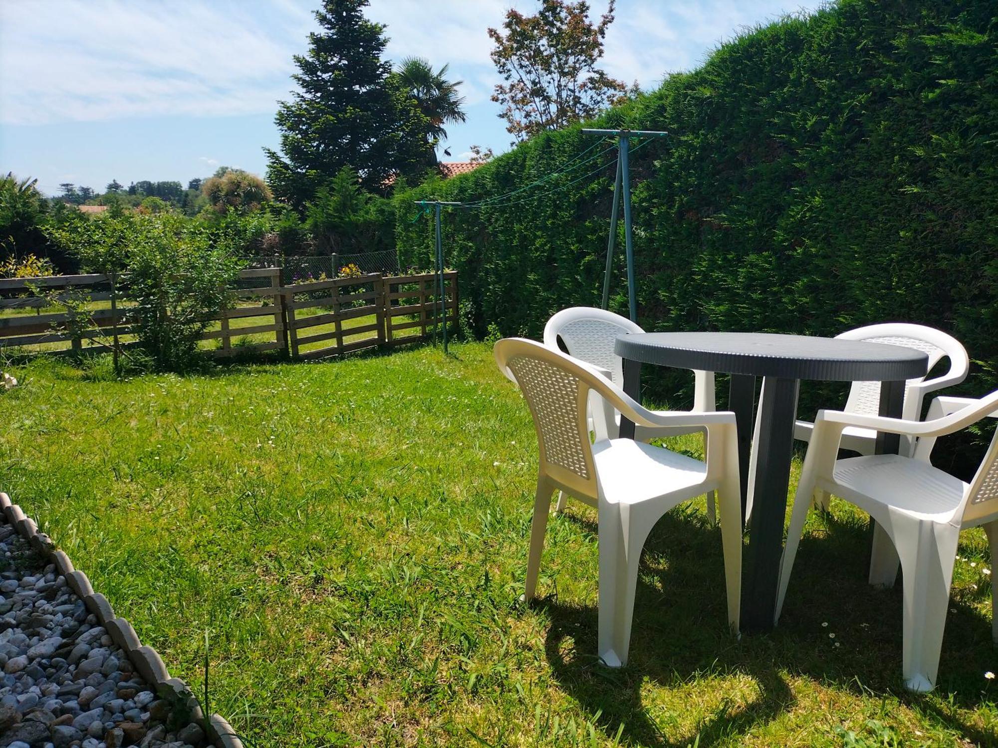 Studio Proche Des Thermes, Des Barthes, Des Plages Et De Dax ! Saubusse Exterior photo